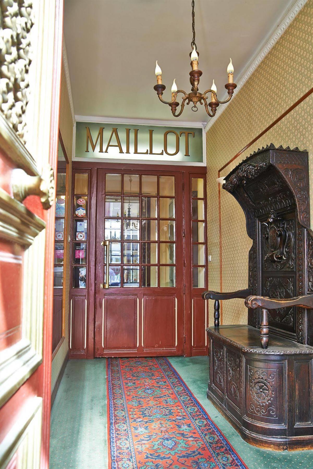 Hotel Maillot Нёйи-сюр-Сен Экстерьер фото